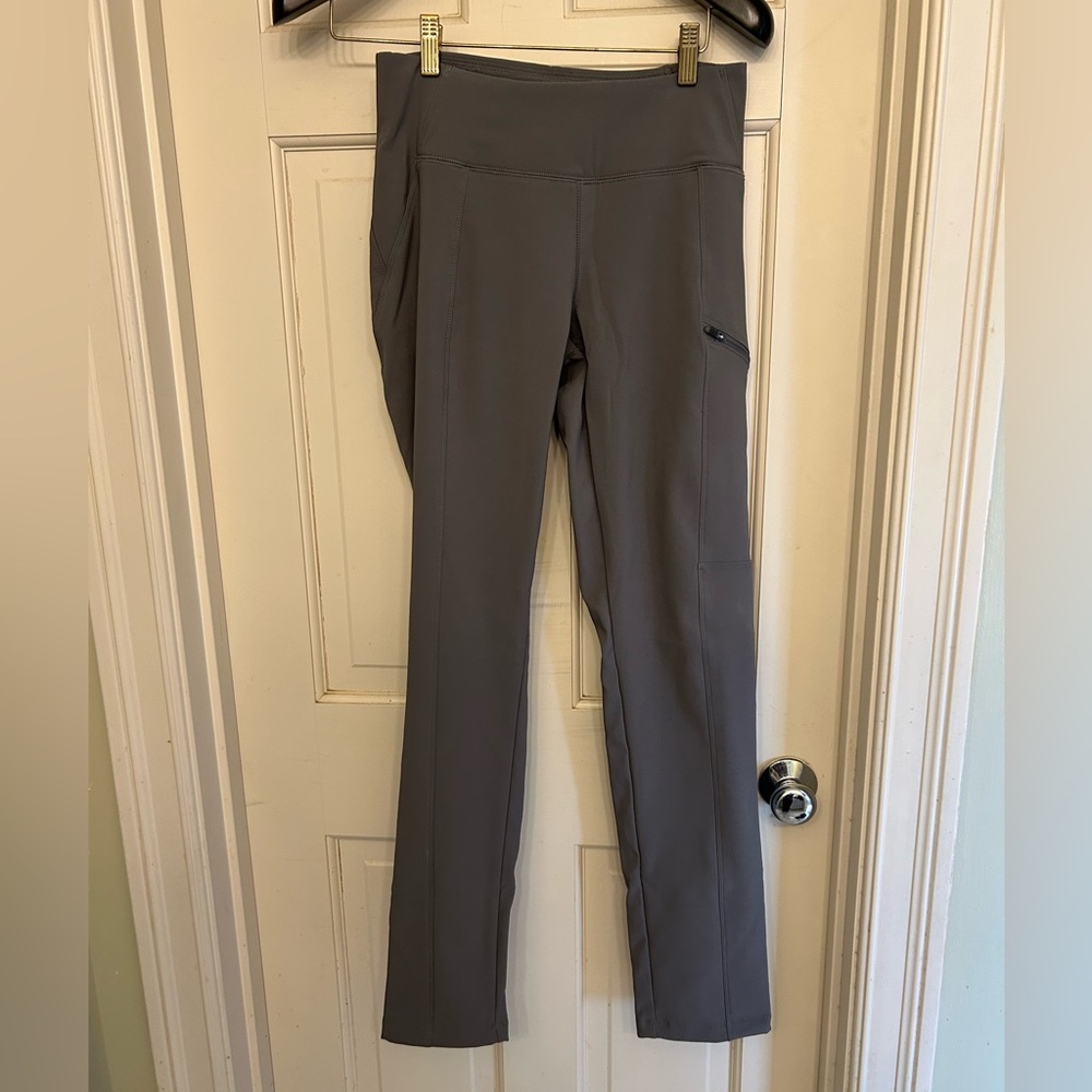 Columbia Women's Pants in Charcoal Gray